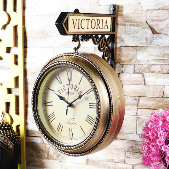 https://daiseyfashions.com/products/copper-toned-round-textured-analogue-wall-clock