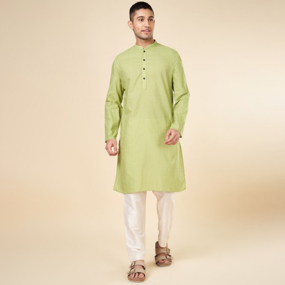https://daiseyfashions.com/products/thread-work-dobby-mandarin-collar-pure-cotton-straight-kurta