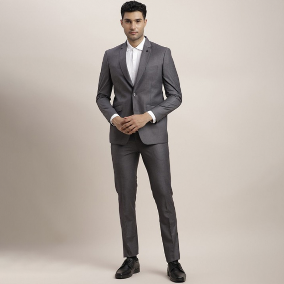 https://daiseyfashions.com/products/men-slim-fit-single-breasted-two-piece-formal-suit