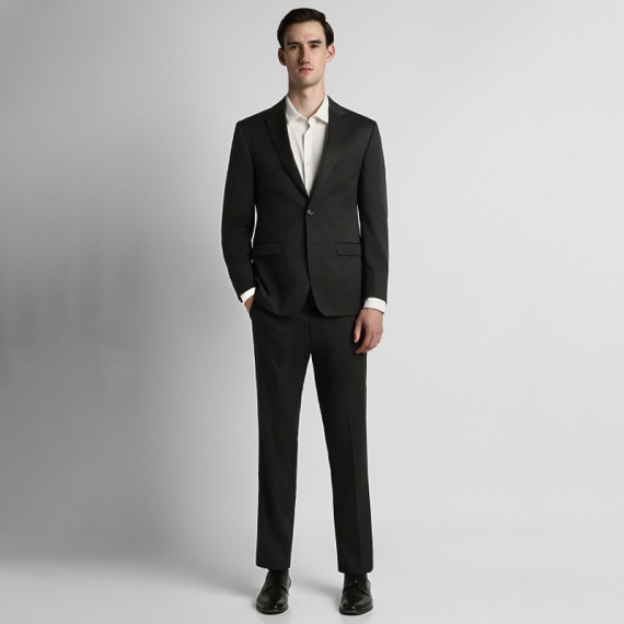 https://daiseyfashions.com/products/men-black-solid-single-breasted-formal-suit