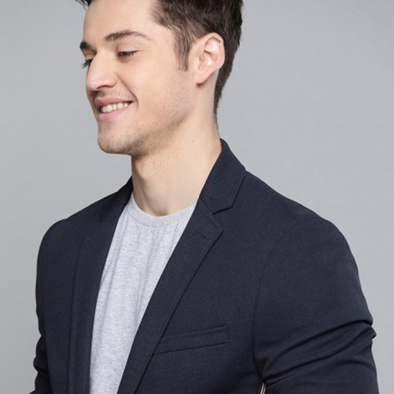 https://daiseyfashions.com/products/men-navy-blue-solid-single-breasted-regular-fit-casual-blazer