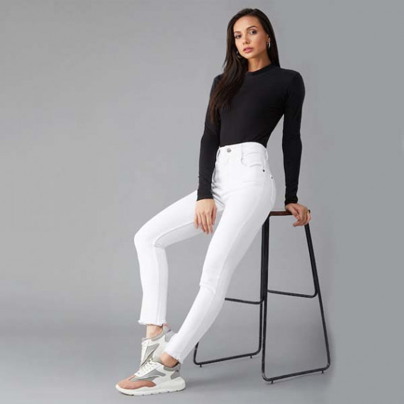 https://daiseyfashions.com/products/women-black-skinny-fit-high-rise-stretchable-jeans