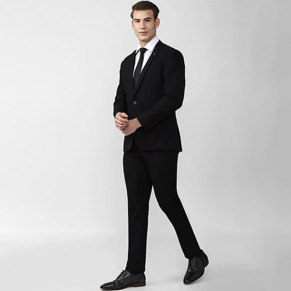 https://daiseyfashions.com/products/manq-mens-slim-fit-suit