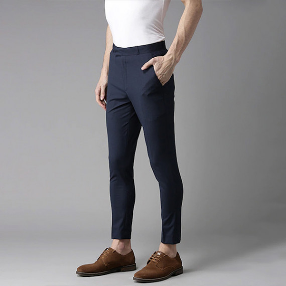 https://daiseyfashions.com/products/men-navy-blue-tapered-fit-trousers