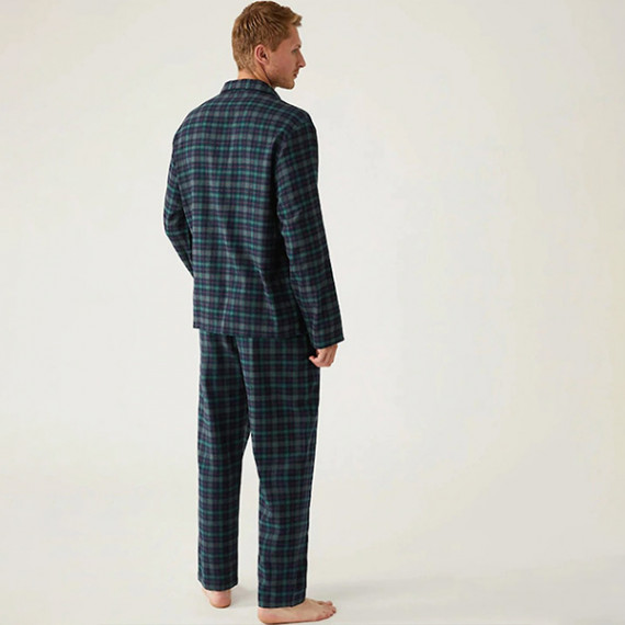 https://daiseyfashions.com/products/men-green-blue-checked-night-suit