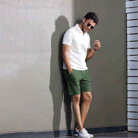 https://daiseyfashions.com/products/men-green-4way-stretch-chino-shorts