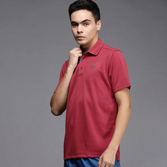 https://daiseyfashions.com/products/men-coral-pink-self-striped-polo-collar-loose-t-shirt