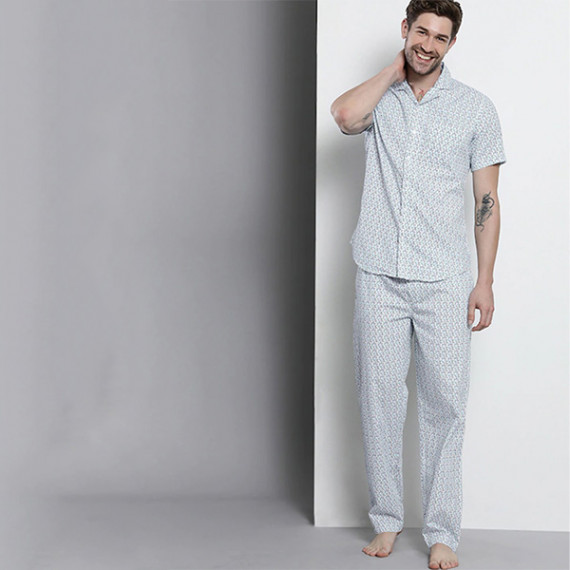 https://daiseyfashions.com/products/men-white-printed-pure-cotton-night-suit
