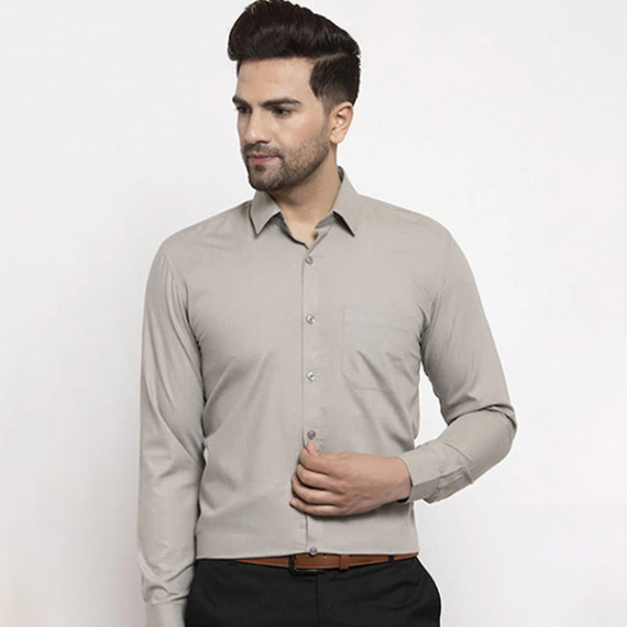 https://daiseyfashions.com/products/men-grey-smart-regular-fit-solid-formal-shirt