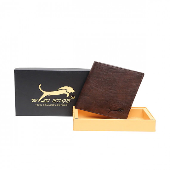https://daiseyfashions.com/products/men-brown-leather-two-fold-wallet